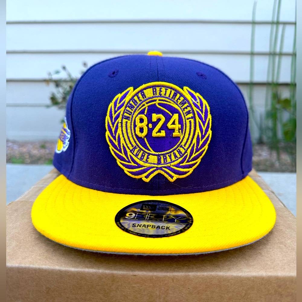 Kobe Bryant 9fifty Gold & Purple Retirement
Patch Snapback